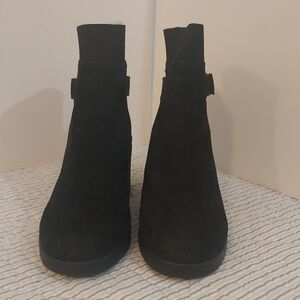 Abeo Black Ankle Booties